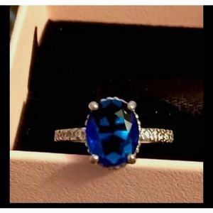 NWT Pandora Sparkling Halo Statement Ring Size 7